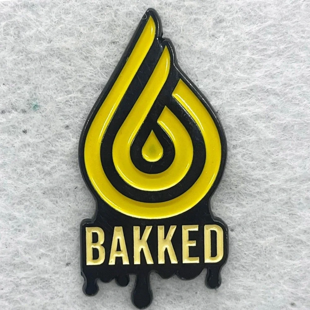 🔮‎ 5/$25 Bakked Pin